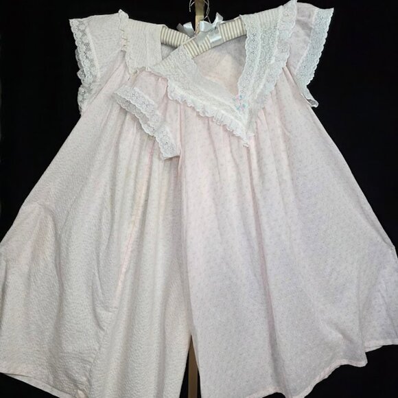 (2) Vintage Donna Richard for Gilligan & O'Malley Nightgowns - Picture 1 of 15